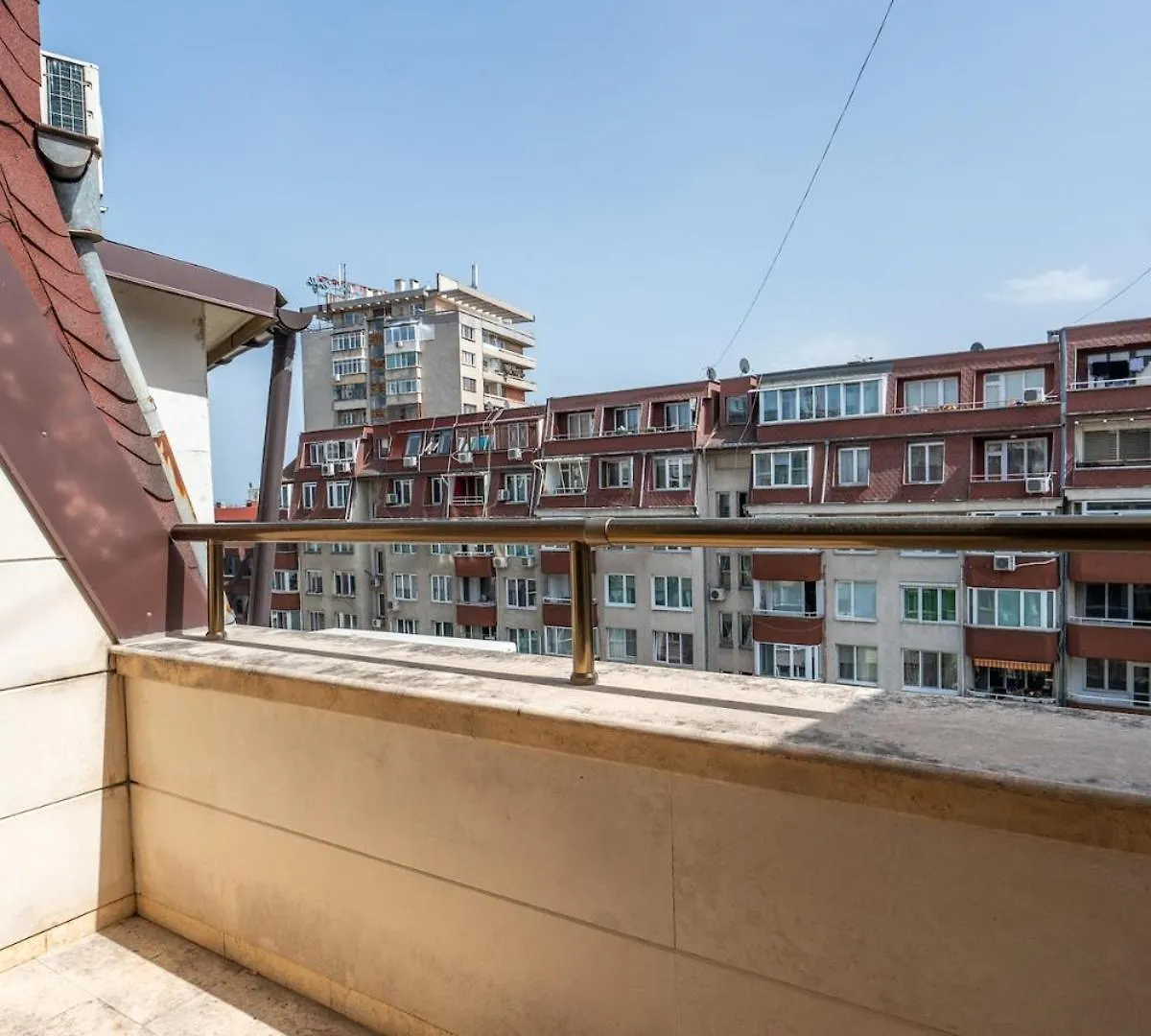 Elegant Aristocratic 2 Bdrm Flat, Top Location Sofia 0*,