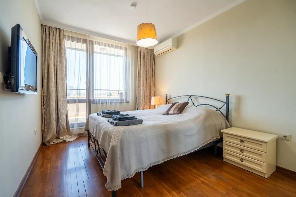 Elegant Aristocratic 2 Bdrm Flat, Top Location Sofia