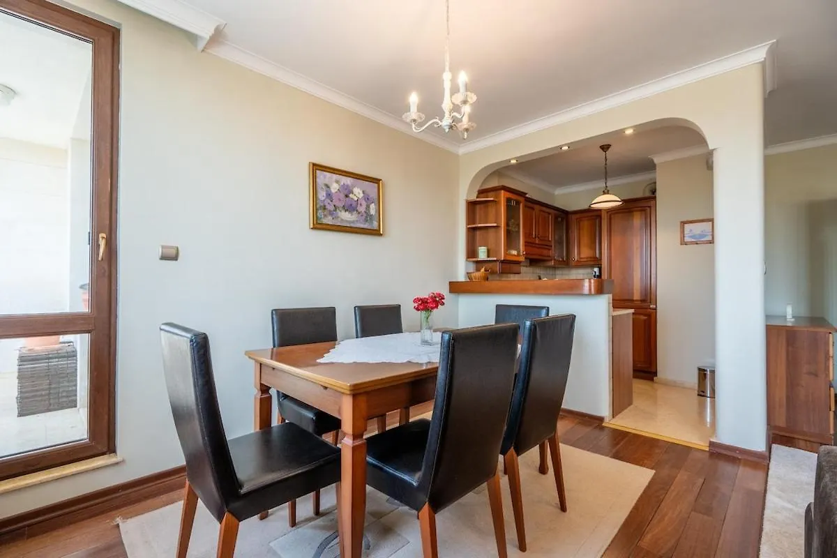 Appartamento Elegant Aristocratic 2 Bdrm Flat, Top Location Sofia