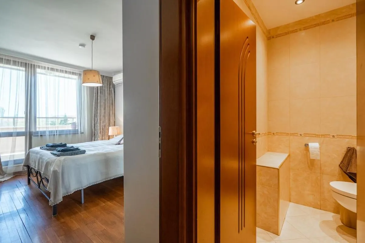 公寓 Elegant Aristocratic 2 Bdrm Flat, Top Location 索菲亞 保加利亚